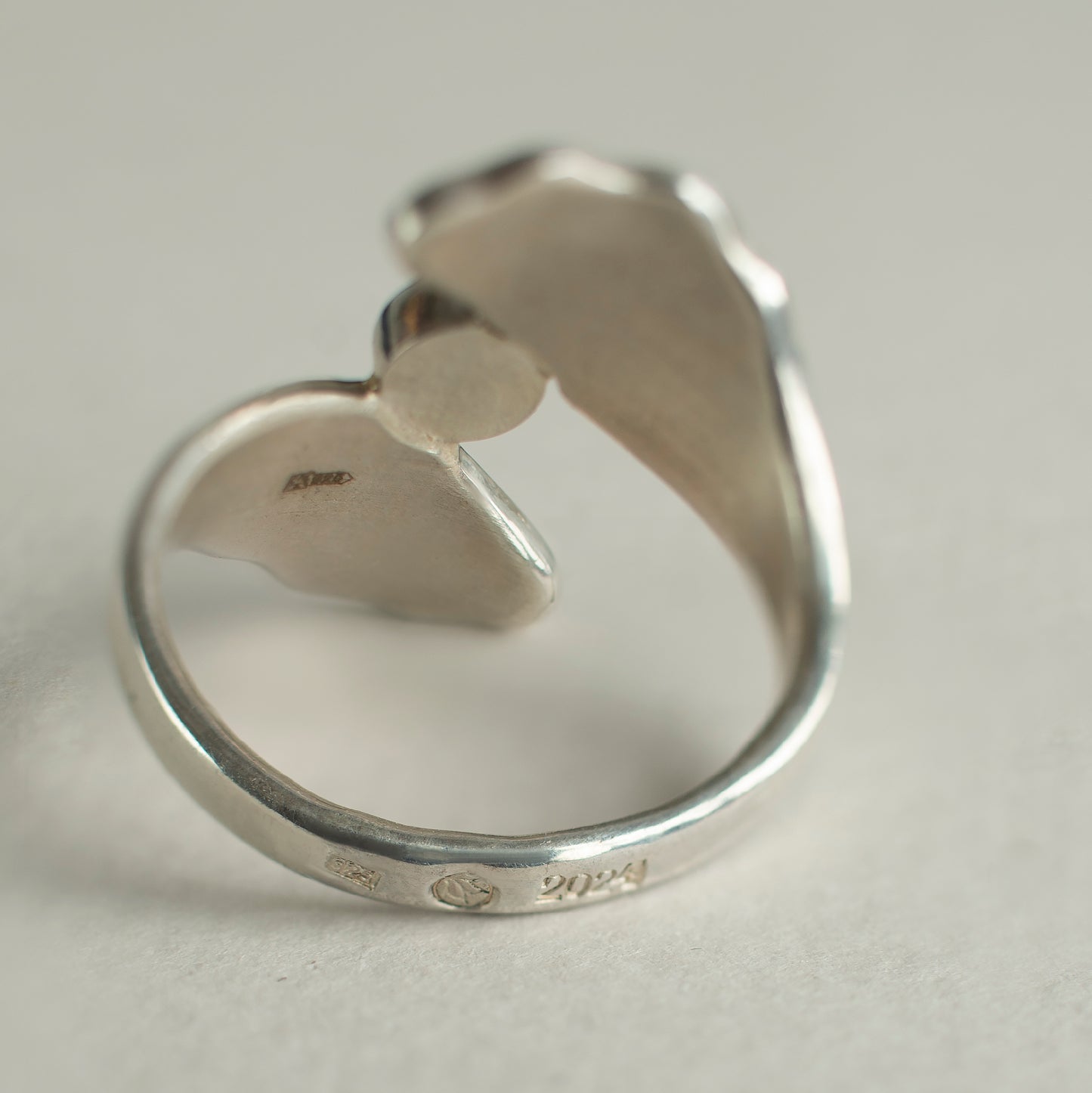 Enamel Ring With Amethyst Stone