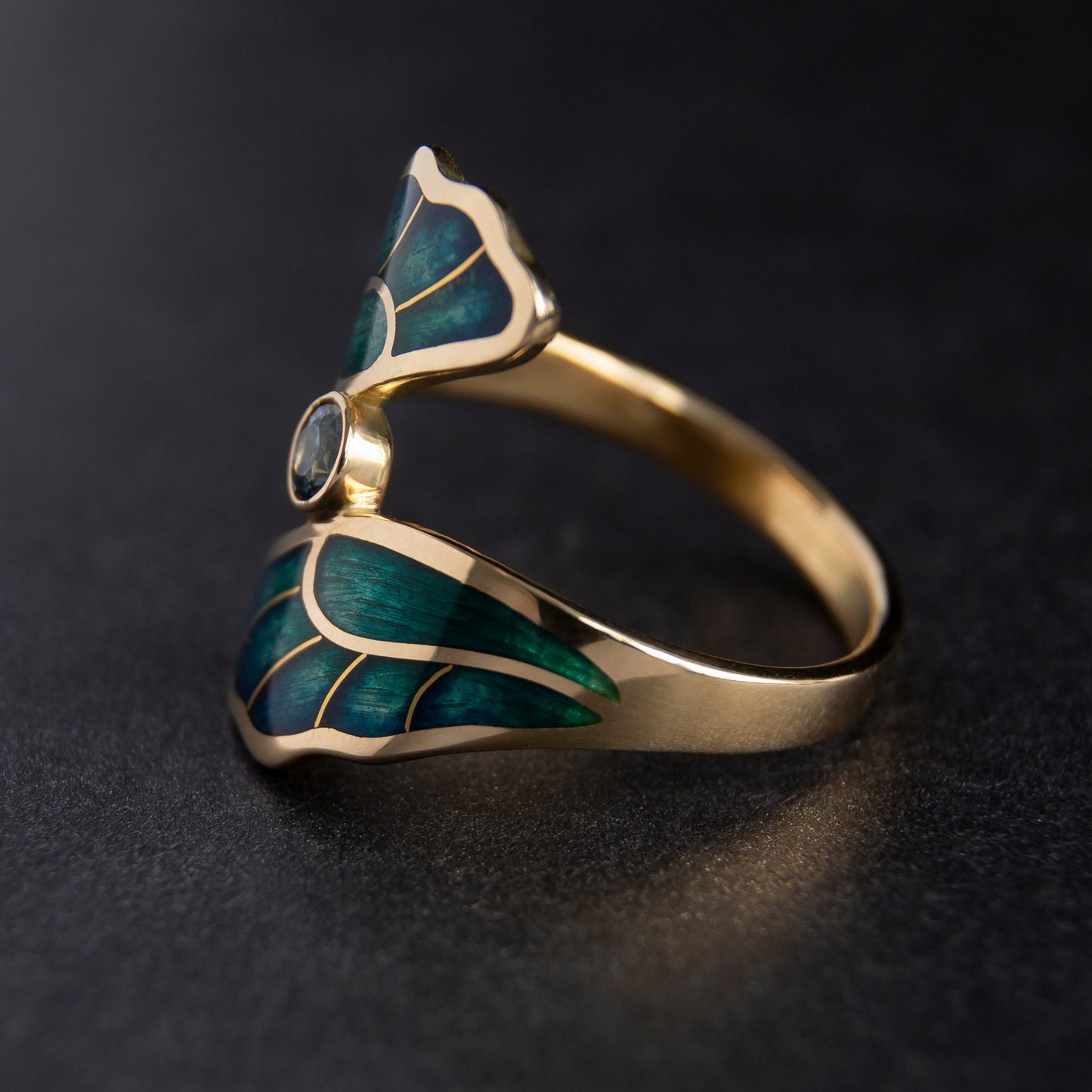 18K Gold Enamel Ring With Greenish-Blue Sapphire Gemstone