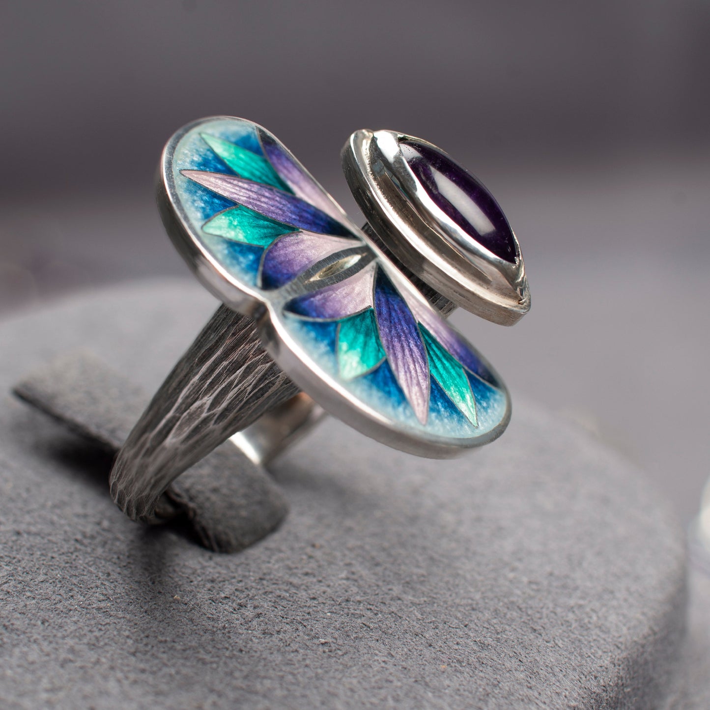 Enamel Ring With Amethyst Marquise Stone