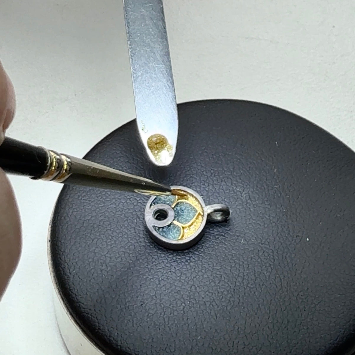 Diamond Pendant In 18K Solid Gold and Cloisonne Enamel