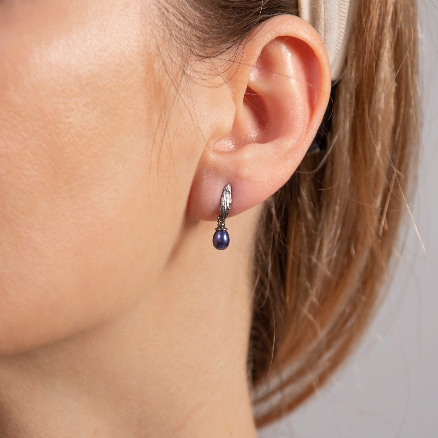 Silver Drop Rectangle Earrings With Peacock Pearls