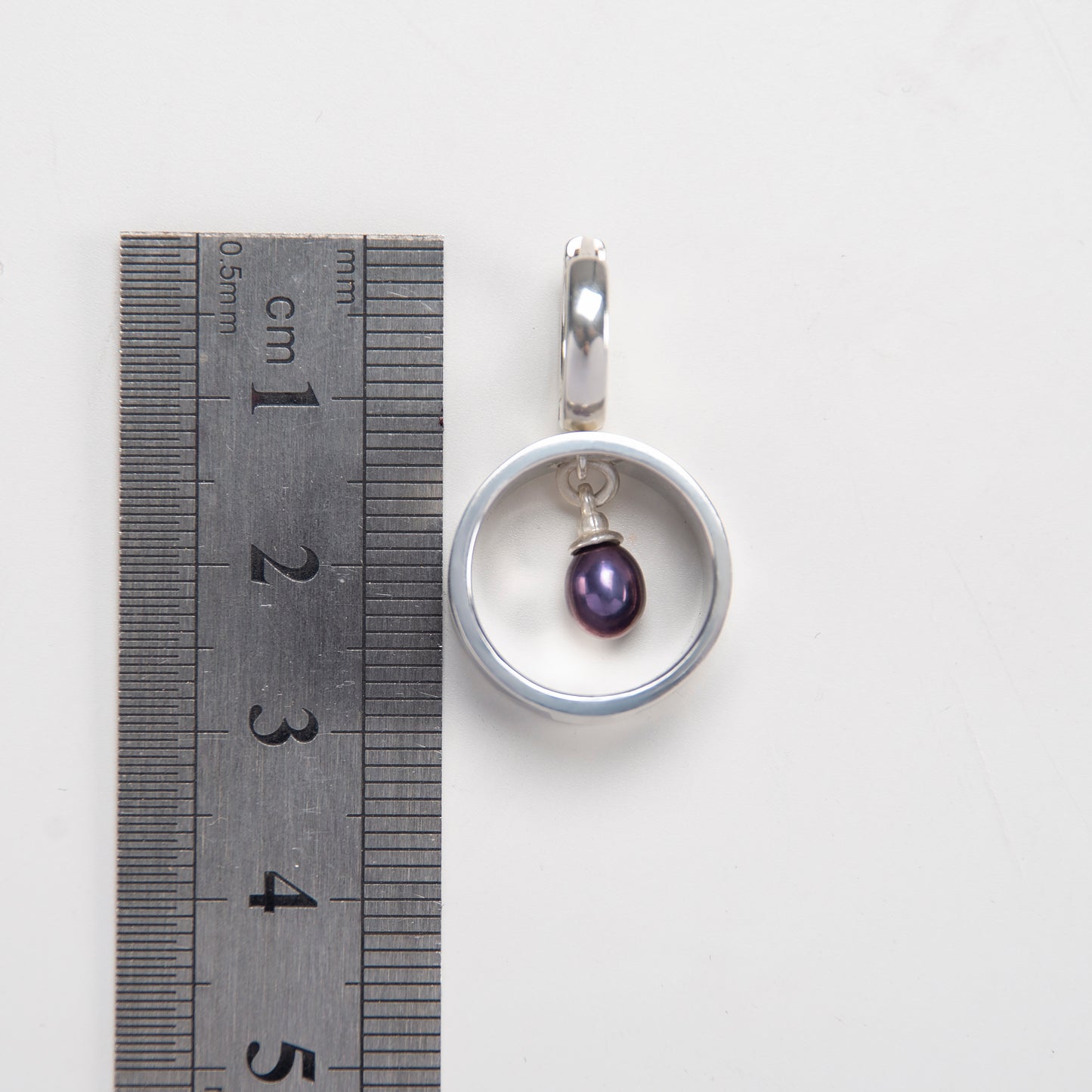 Ring Form Cloisonné Enamel Earrings With Gold And Peacock Pearls
