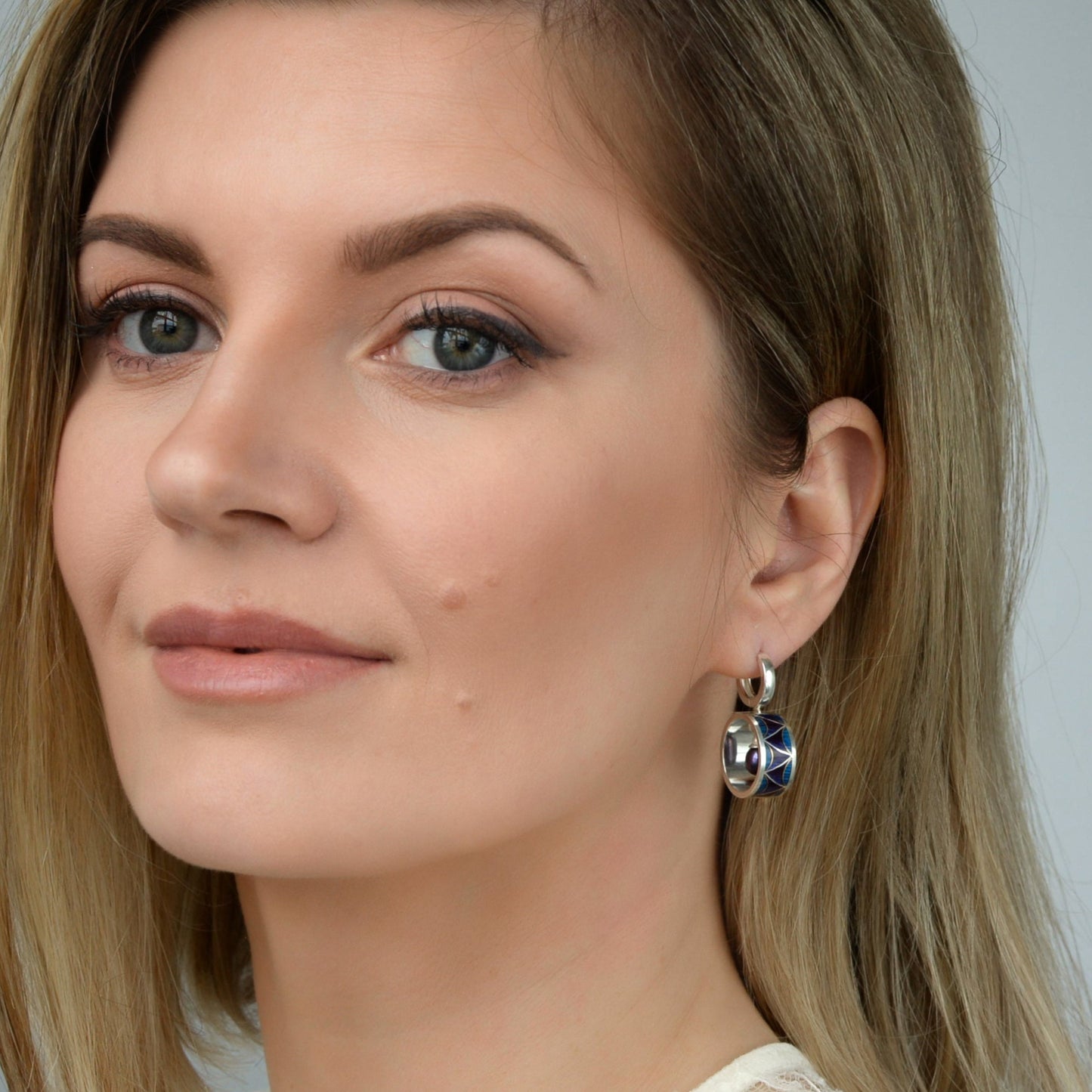 Ring Form Cloisonné Enamel Earrings With Gold And Peacock Pearls