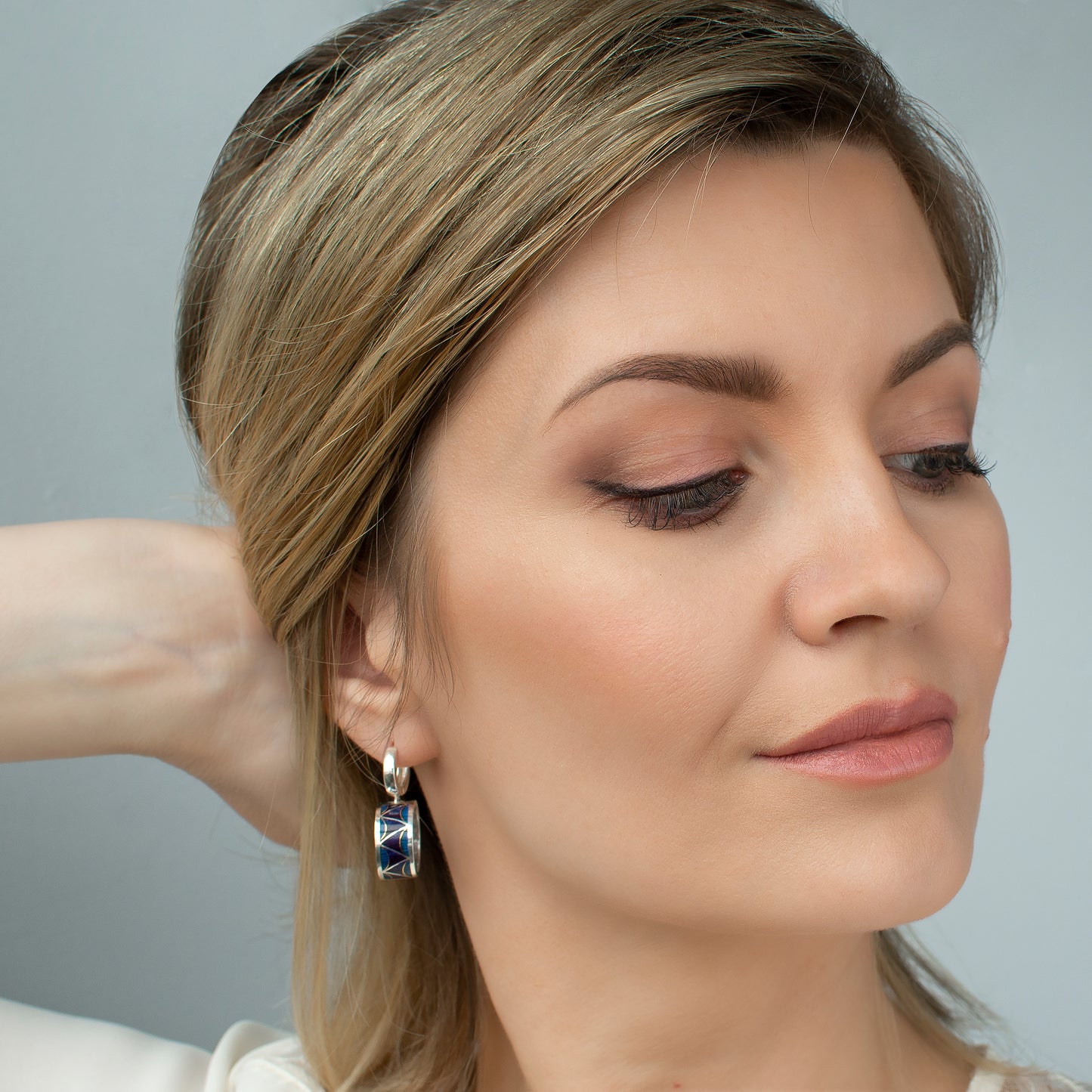 Ring Form Cloisonné Enamel Earrings With Gold And Peacock Pearls