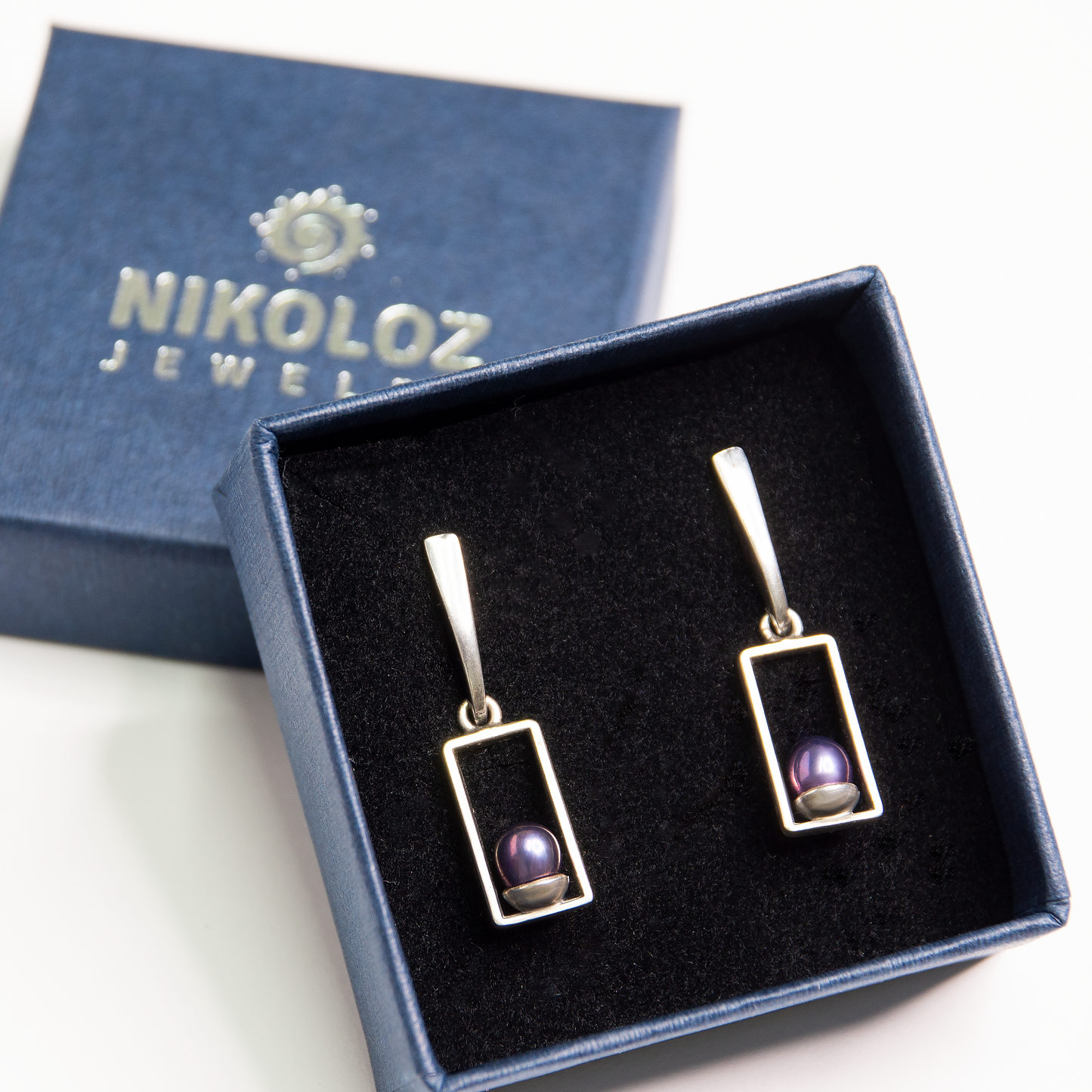 Dangle Rectangle Frame Earrings With Peacock Pearls