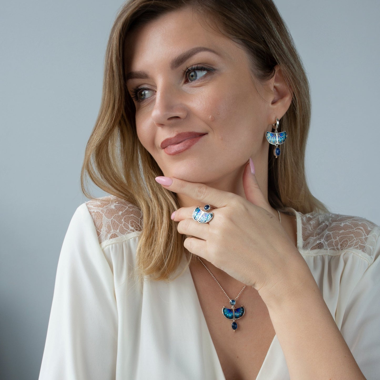 Cloisonne Enamel Set "Butterfly" With Kyanite And Gold