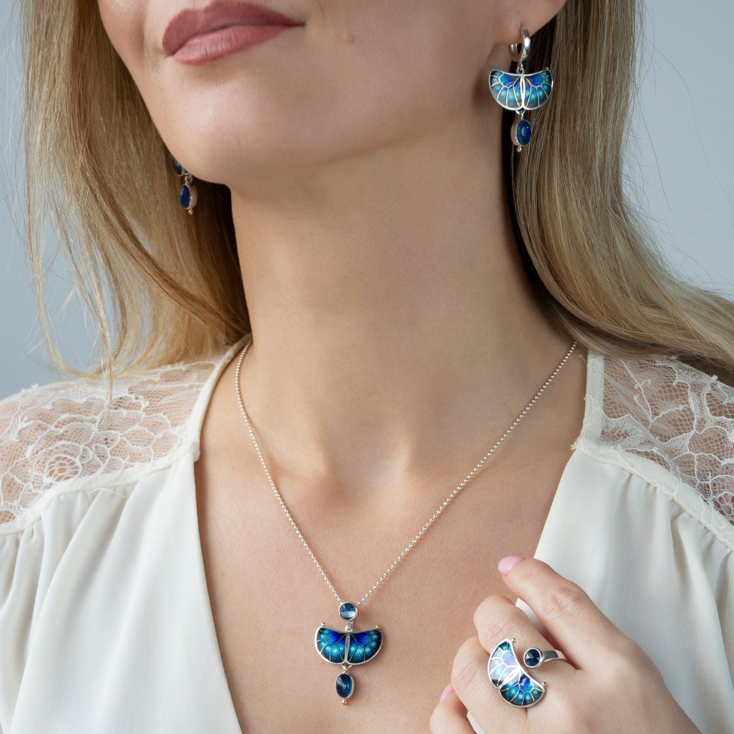 Cloisonne Enamel Set "Butterfly" With Kyanite And Gold