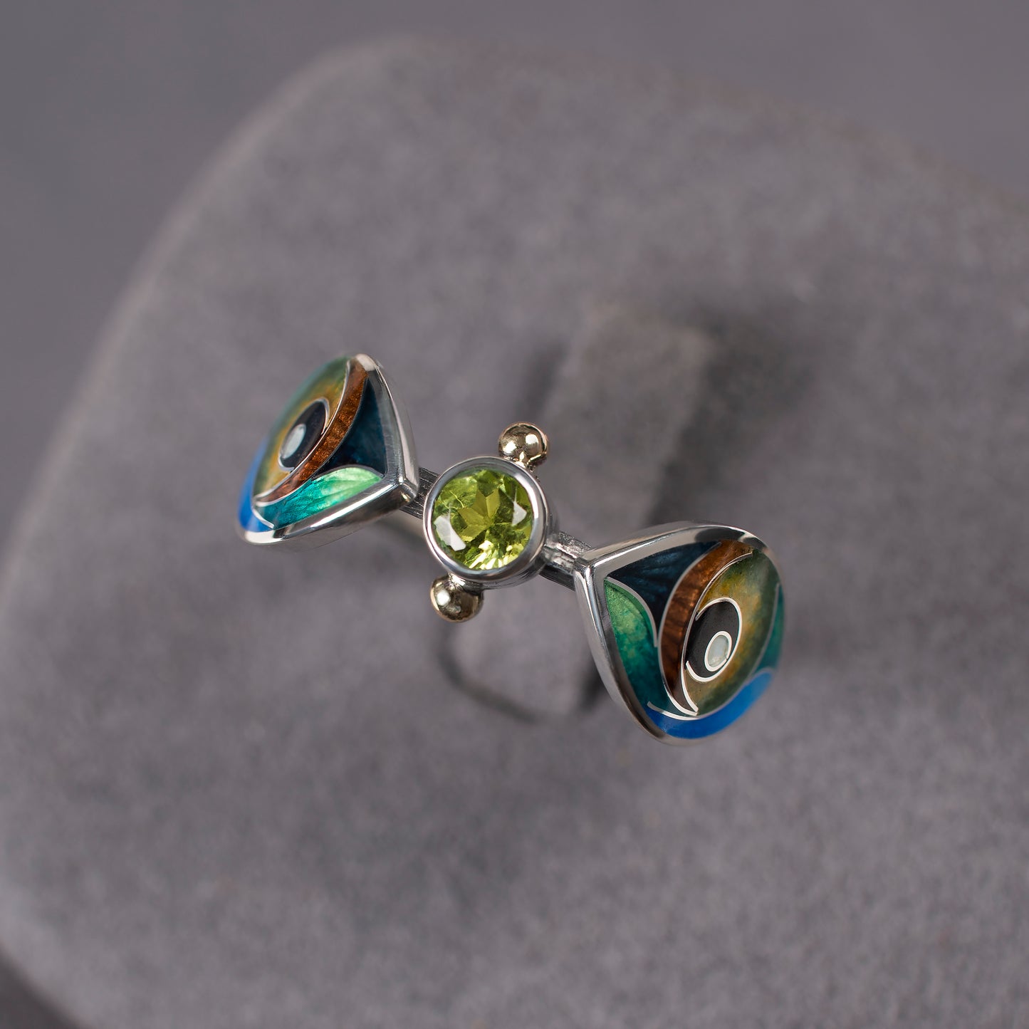 Cloisonné Enamel Ring with Olivine and Gold Beads "Verdant Vision"