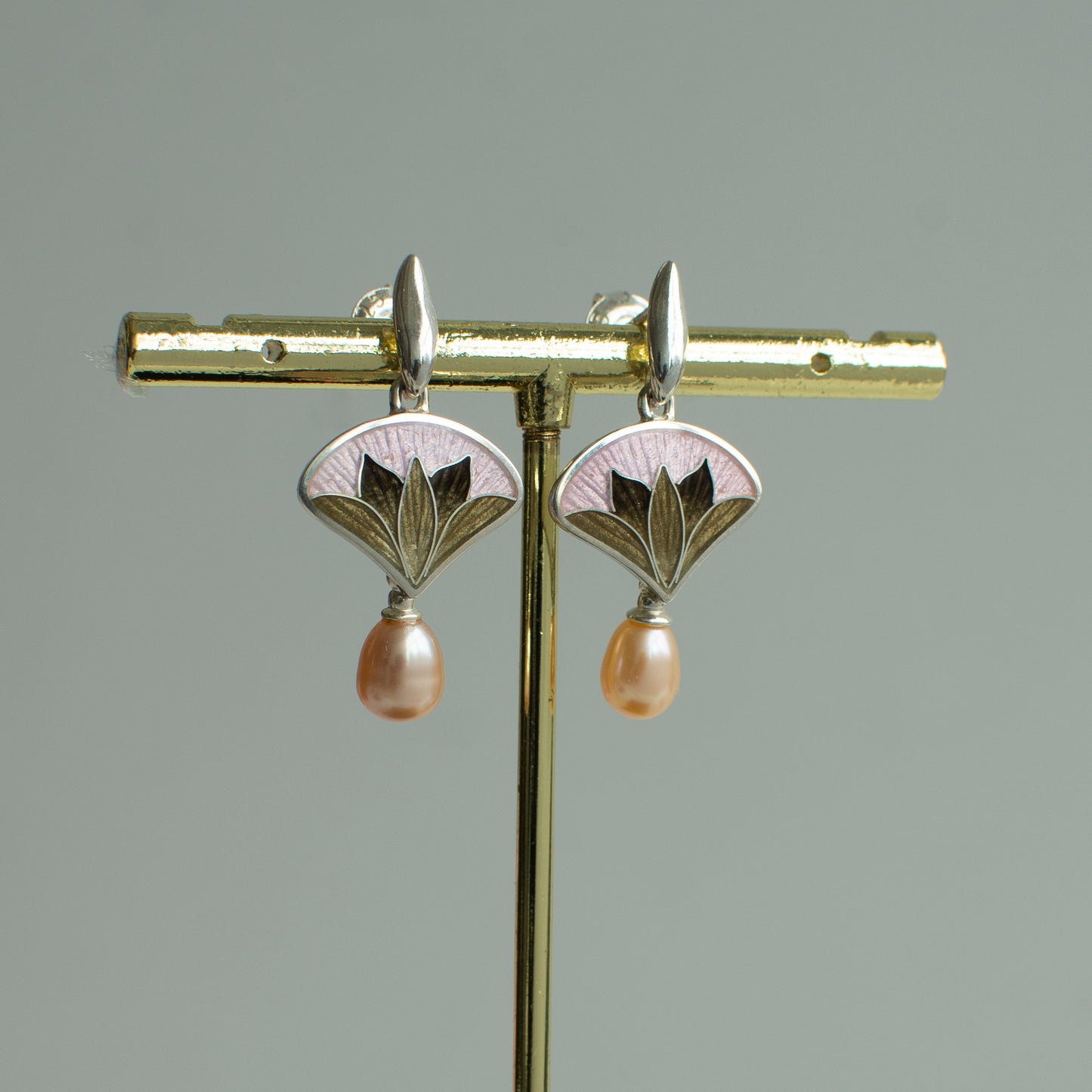 Cloisonné Enamel Jewellery Set With Rose Pearls