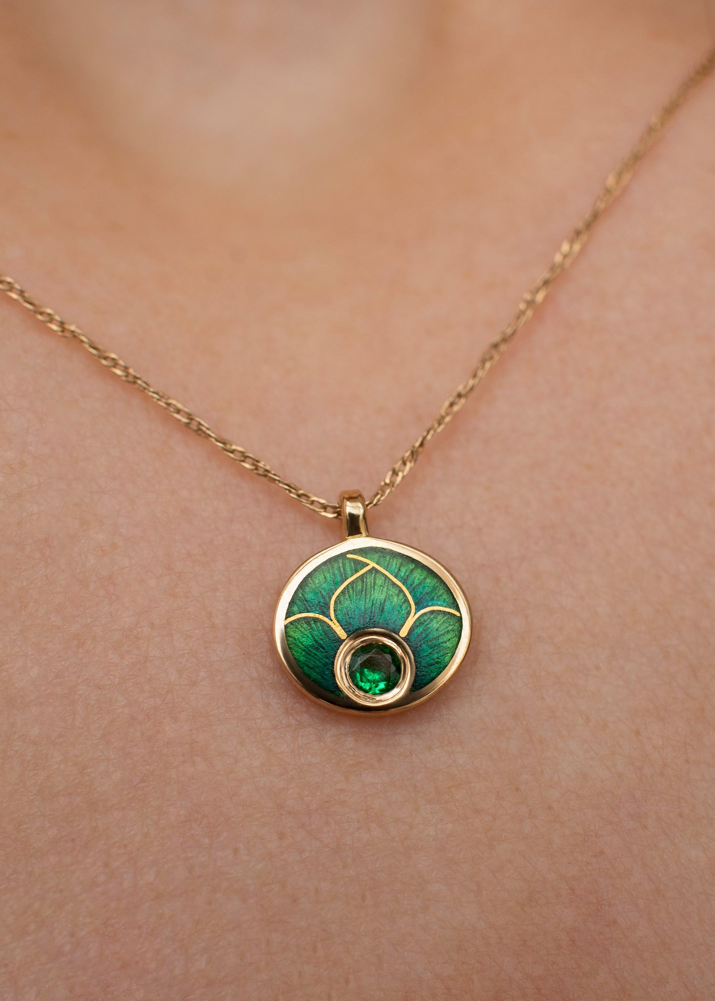 Emerald 18K Gold Pendant With Cloisonne Enamel