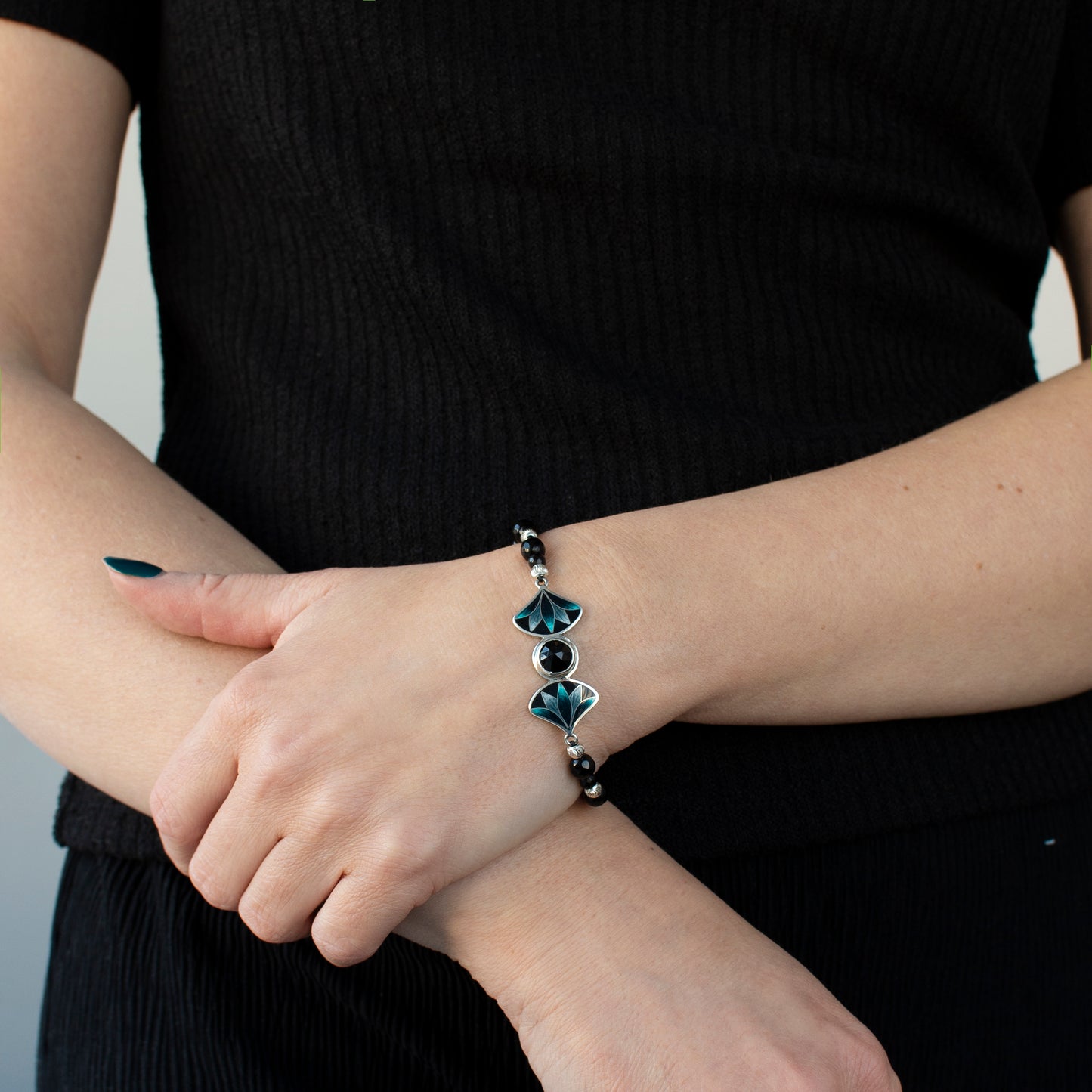 Black Onyx Beaded Elastic Bracelet With Cloisonne Enamel Silver Accents