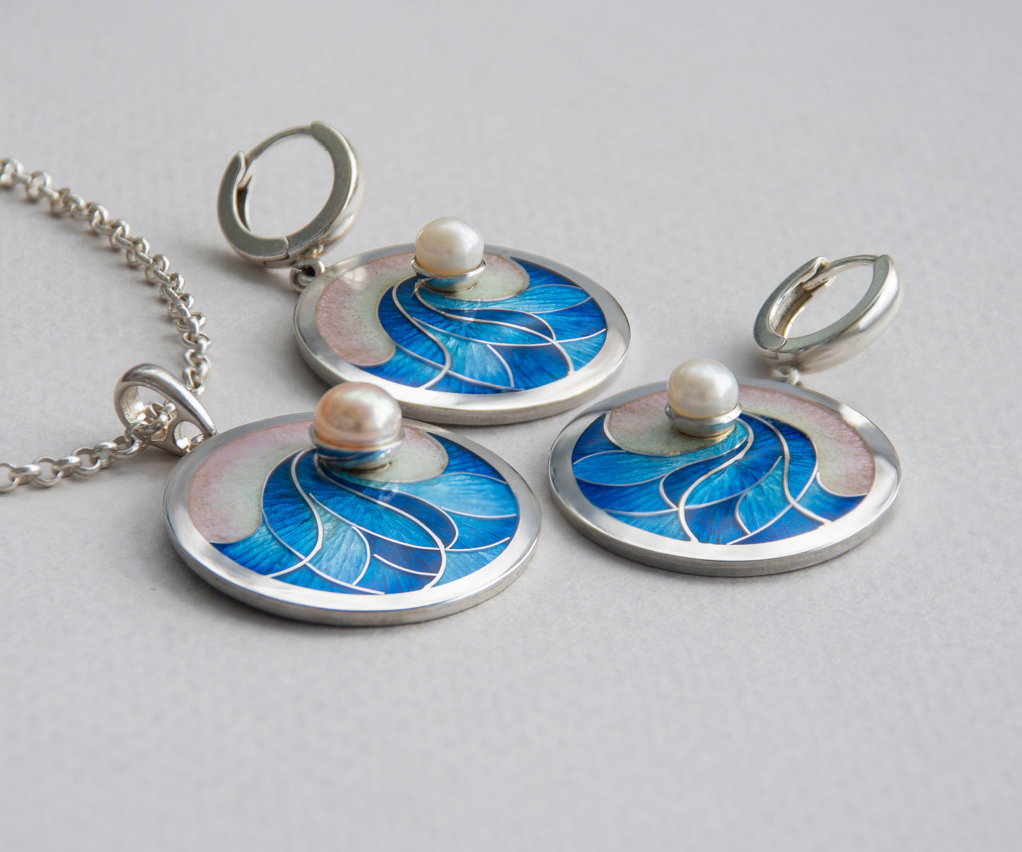 Sea Wave Necklace And Earrings Set With Pearls