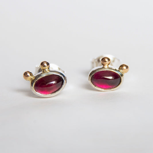 Garnet Studs With 2 Gold Beads