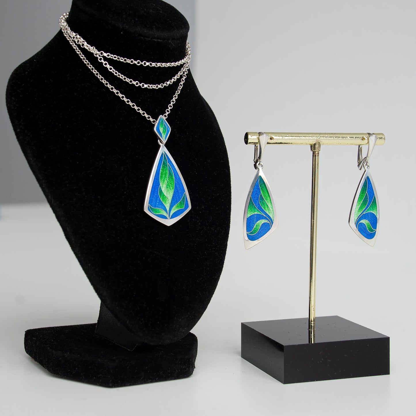 Greenery Cloisonné Enamel Jewelry Set. Cloisonné Pendant & Cloisonné Earrings