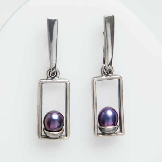 Dangle Rectangle Frame Earrings With Peacock Pearls